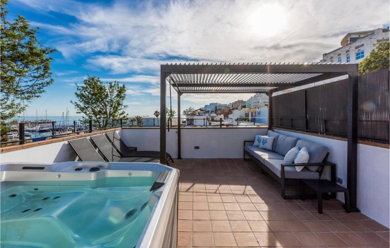 Gorgeous Home In Marbella With Kitchen Экстерьер фото